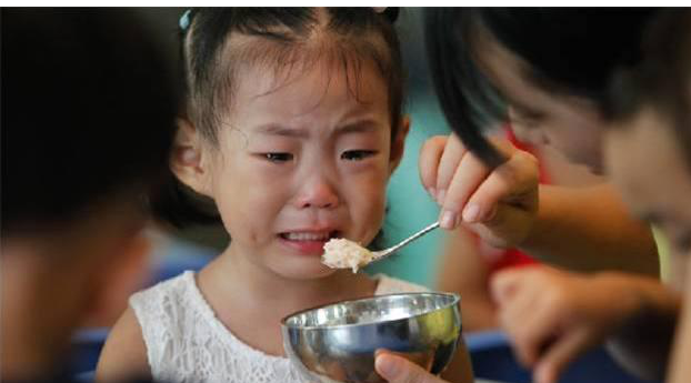 孩子■奶奶后悔地哭了，很多父母不在意3岁男孩午睡后没有醒过来