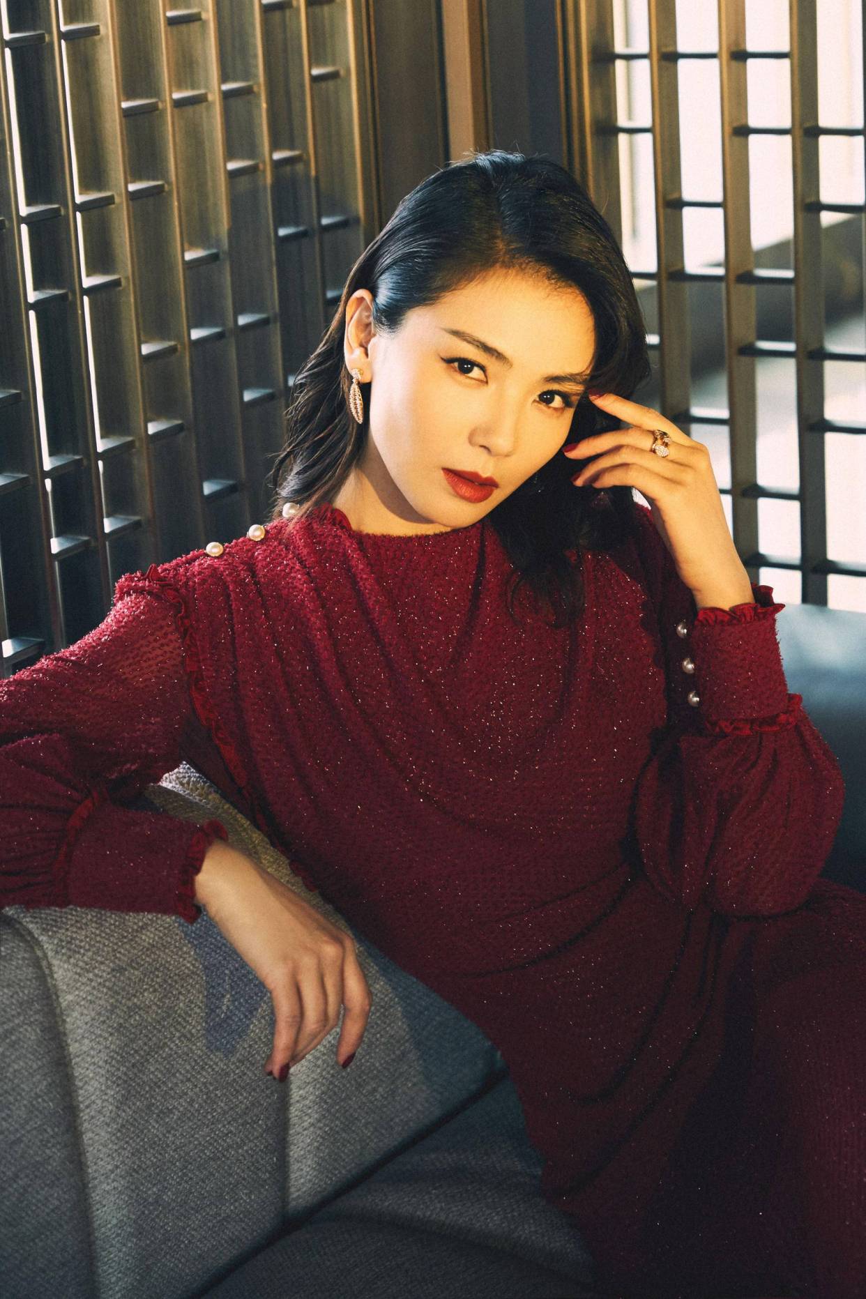什么袖红裙成语_成语故事图片