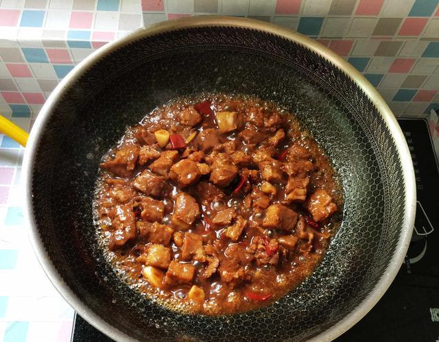 烧什么好吃简单 9979d2e2dccb40bbab317fe80e0396bc.jpeg