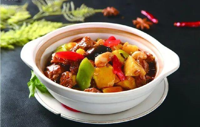 牛肉怎么炖简单 a53cb647d3614351b9487f1f93537cde.jpeg