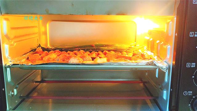 dee9d15527124327a36260423ec62449.jpeg