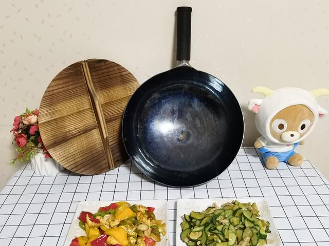【铁锅】小米上架新品，网友:母亲节送父母物理不粘