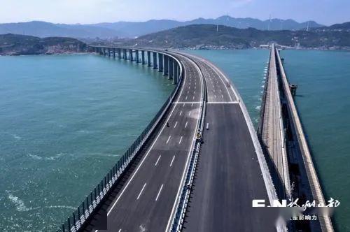 长平高速公路二期工程松下跨海特大桥.记者 叶义斌摄