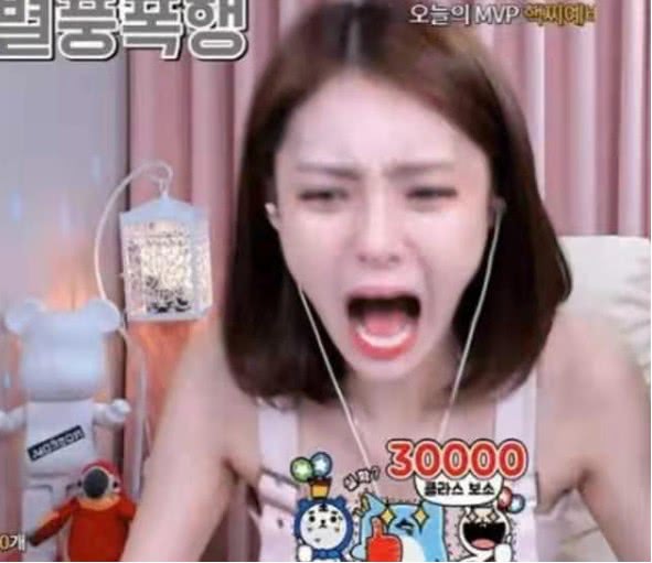 韩女主播排行_韩国女主播凌晨直播1小时,做出一个动作后,竟获粉丝打赏1200万