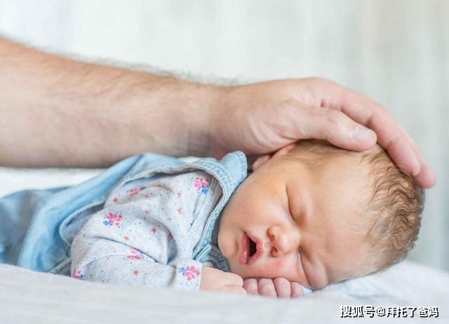 宝宝■容易影响将来颜值，家长要及早纠正宝宝身上的3几个“坏习惯”