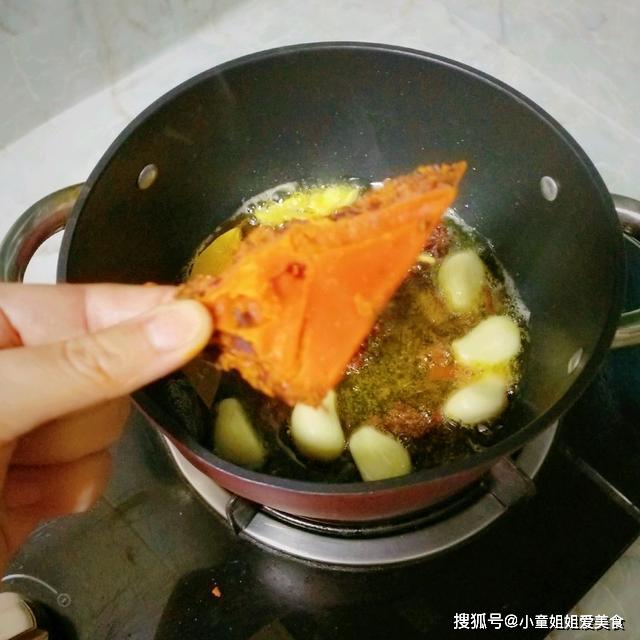 在家怎么做火锅步骤 5c09f818e8f946dd9a987d451be7fe84.jpeg