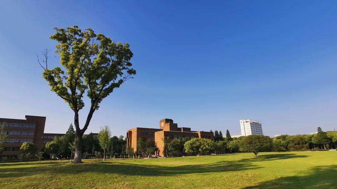 宁波大学