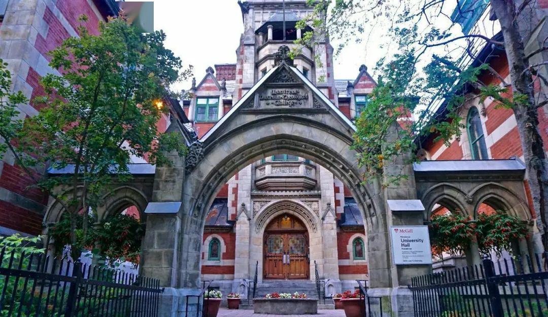 麦吉尔大学加拿排名_加国新闻感动!加拿大小学老师把$480万遗产全部捐给