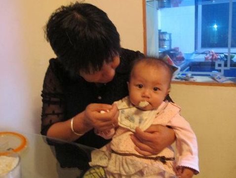 「脾胃」这4件事多给孩子做，保护孩子脾胃，让娃一年少生病立夏后