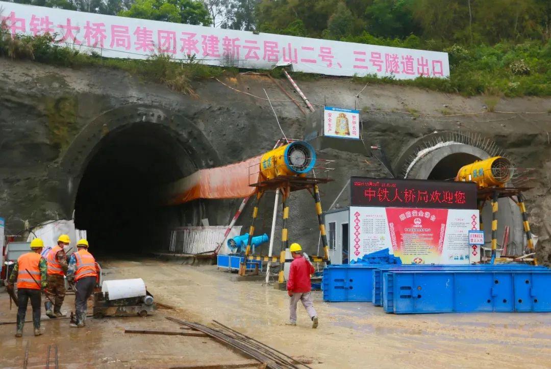 同安下冰雹!厦门发布雷电,冰雹双预警,未来2小时