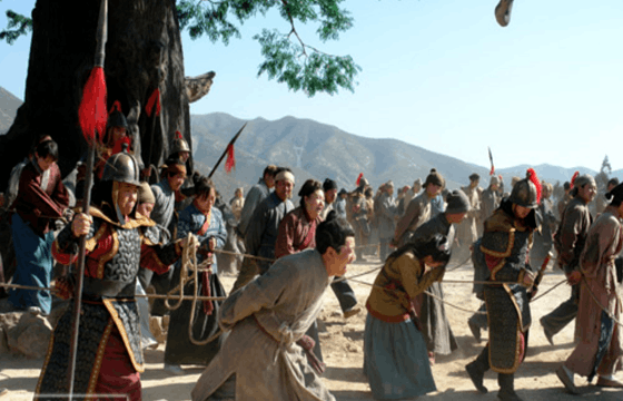 中国人走路爱背手的习惯历史由来