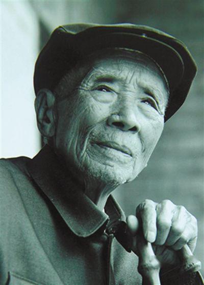 杨善洲:草鞋书记 一心为民