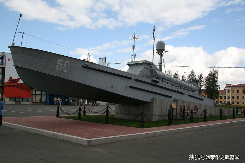 原创冷战伊始,苏联海军再次进行十年规划,重新建设远洋海军