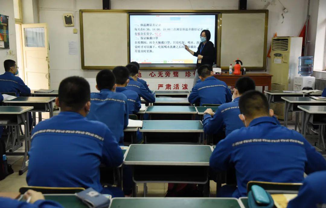 19张照片直击邯郸初三开学第一天