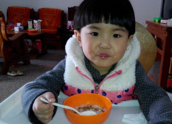 孩子@发育停滞！这3种食物怎么还经常给娃吃？5岁孩子脾胃虚弱