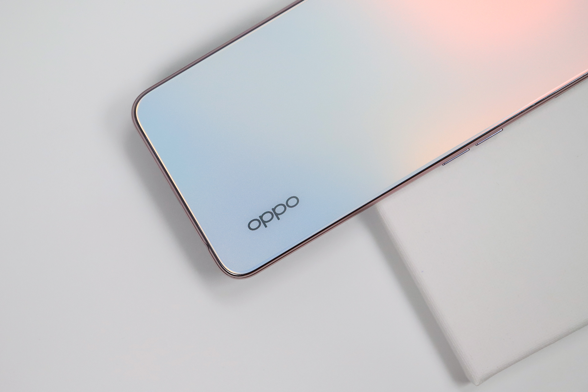 oppo a92s图赏2.5d弧度机身,纵深空间的别致之美