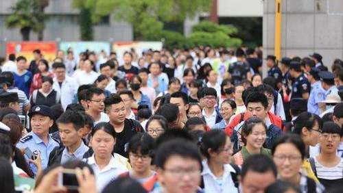 「特长生」这一届学生很倒霉，特长生招生被取消今年高三考生迎来坏消息