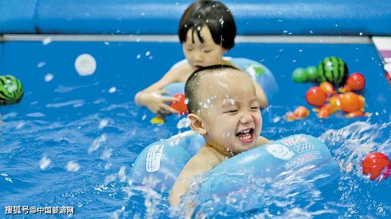「婴儿」十几元就能买到宝宝的健康与智慧？婴儿游泳给您带来了答案！