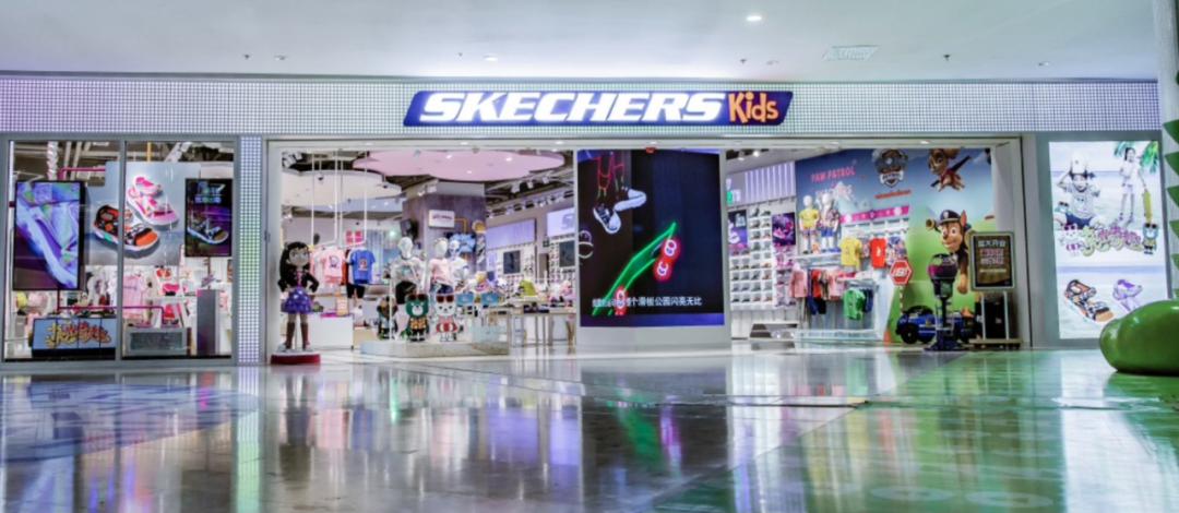 斯凯奇全国最大儿童旗舰店 - 童装市场方兴未艾,斯凯奇在华新增长点