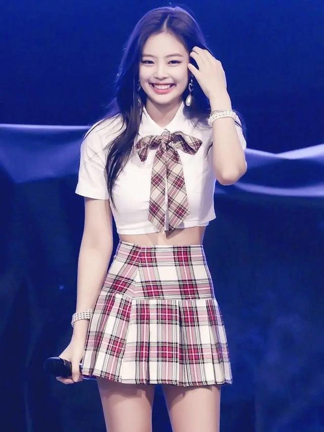 jennie,虞书欣都在穿的"女团裙"了解下