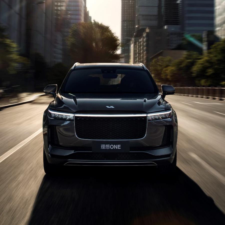 lixiang one updates (参数|图片)升级新固件, 为何传统汽车没有这个