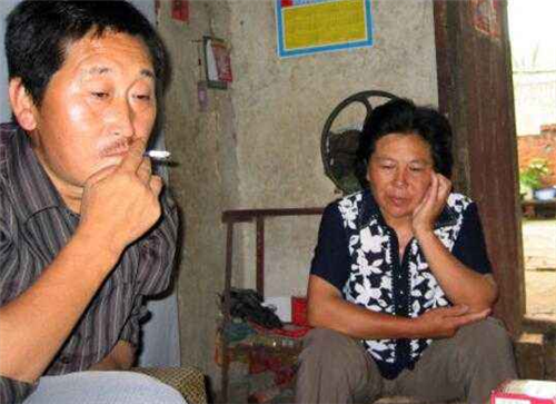 [女生]还写下8000字对教育不满的女生，如今成了这样那个高考故意0分