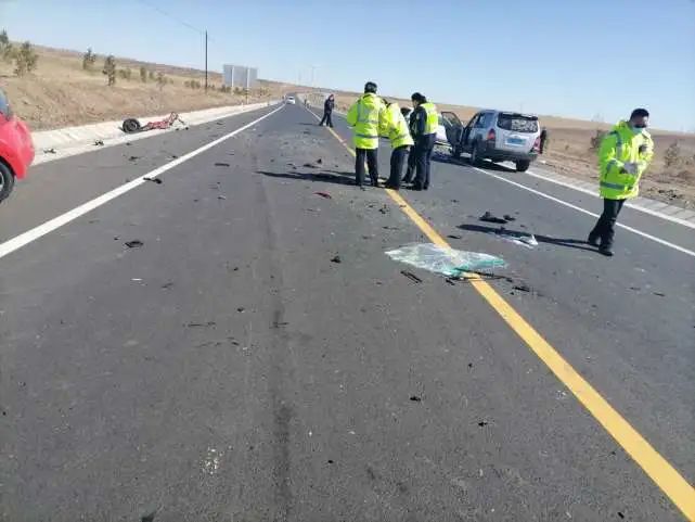 赤峰敖汉旗政法委副书记酒后驾车致4人死亡