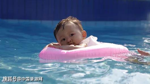 #婴儿#为什么要让孩子从小就坚持婴儿游泳？听30年资深儿科医生怎么说