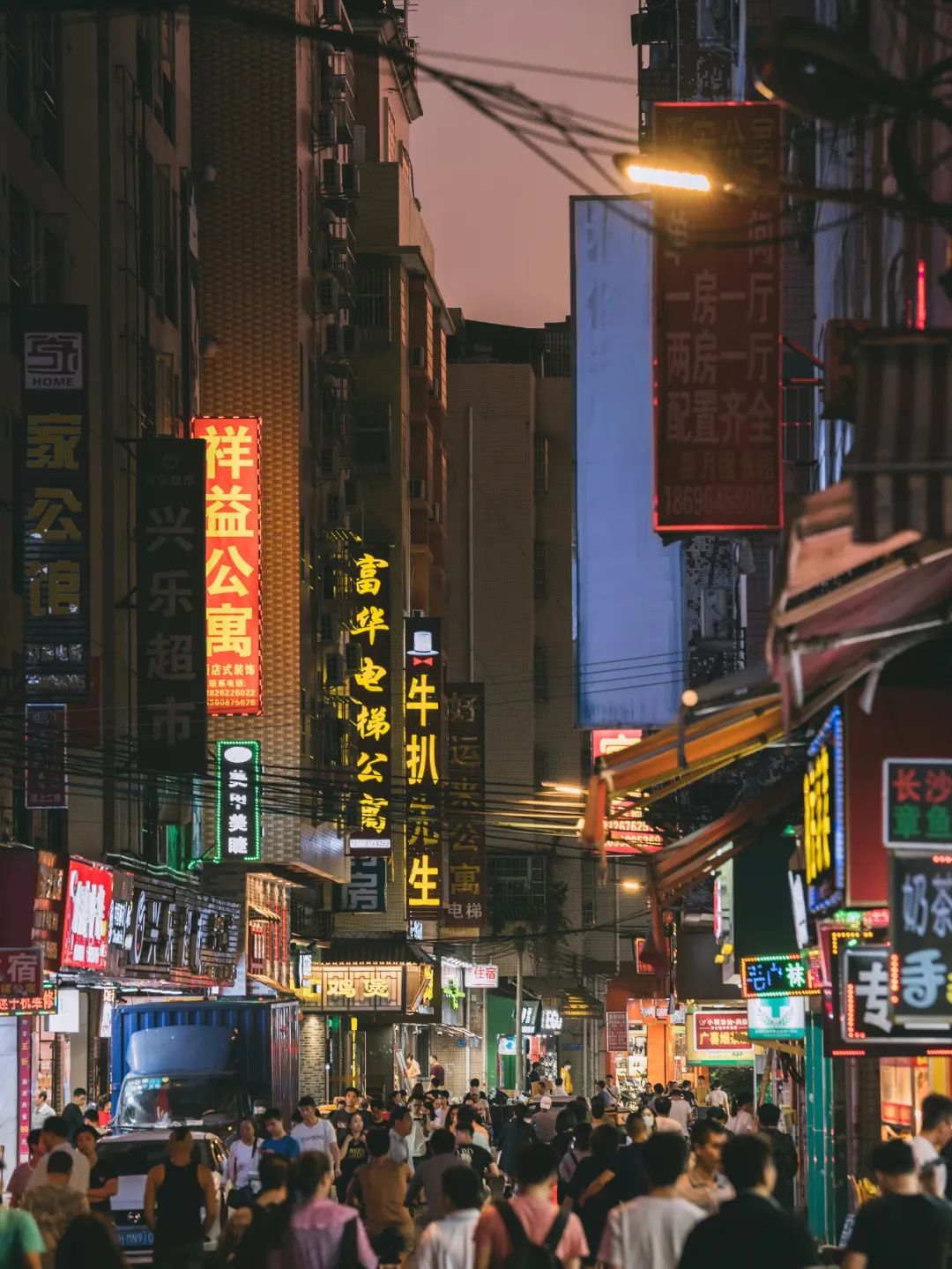 在广州，坐拥400栋楼，到底难不难？