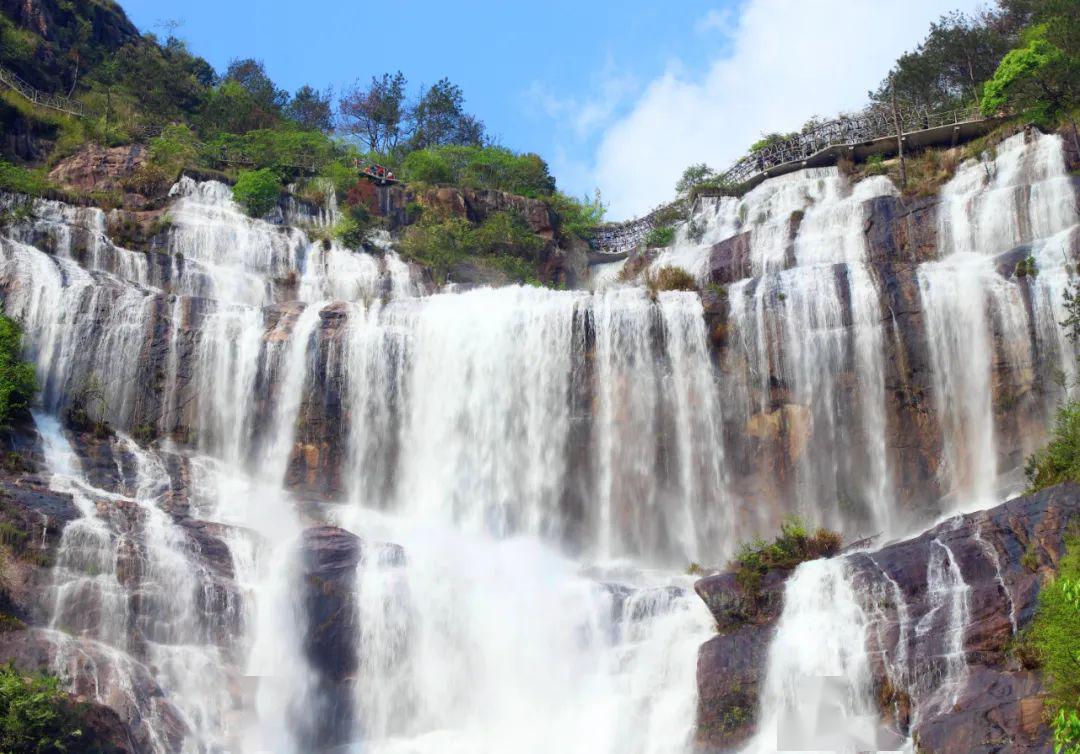 中国最美十大瀑布景点 99234dbb5e3b494f9cfc3fb7051d09ee.jpeg