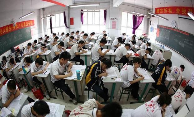【进行】要拿到这个证书很重要，没办好会对高考有不好的影响高考之前