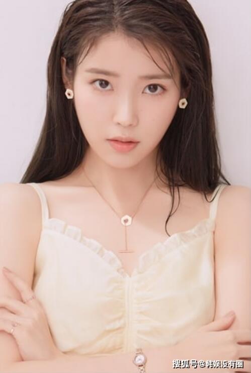 IU 李知恩珠宝画报公开：无比清纯的美貌，令人心动的气质_活动
