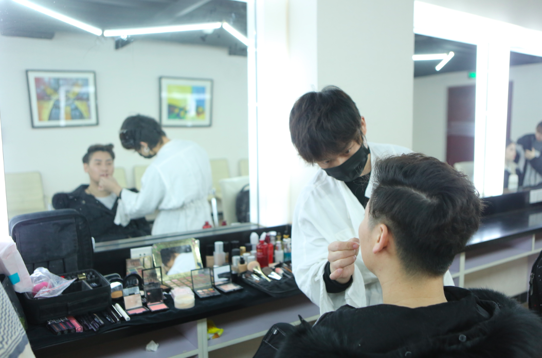 直播需要哪些人员和具体工作 e58c5b59e17b415193aa4d26889df01c.png