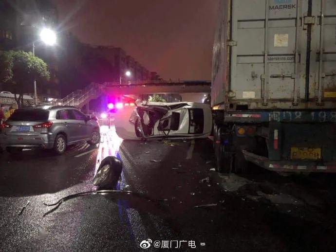 翻车视频真实场面 edcd05832b0c477fb99b1dcb5668e32f.jpeg