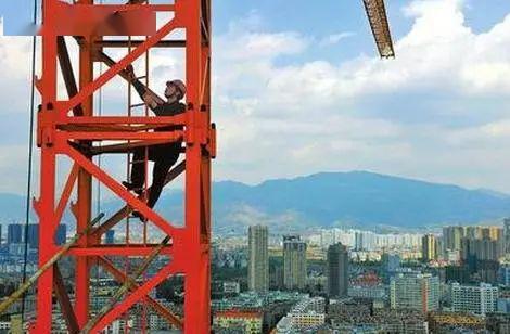 为什么现在工地的待遇不低,建筑工人却越来越难管理?