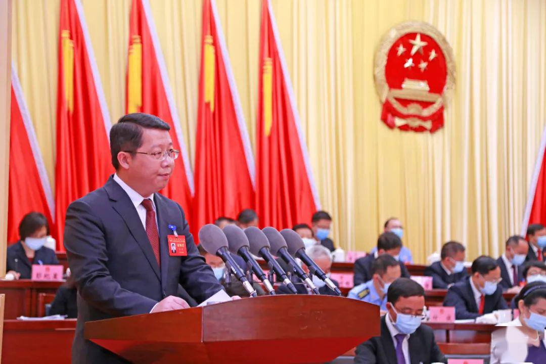 两会政在说