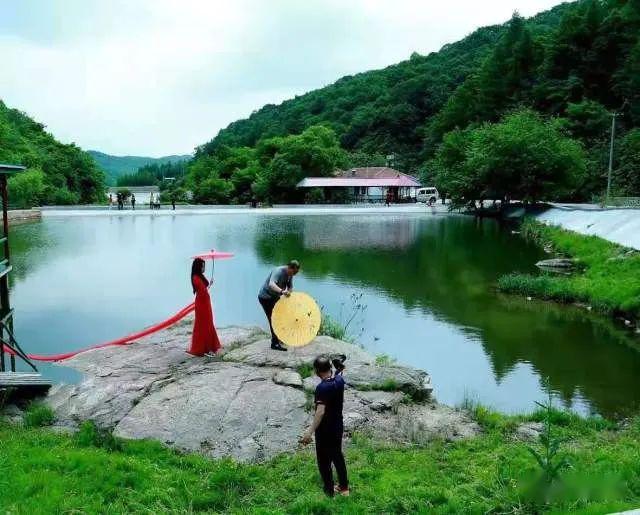 清原县云帽峰景区看山花烂漫