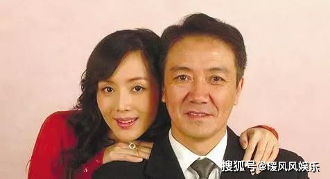 《亮剑》演员15年后现状,李云龙在演话剧,赵刚今年有8