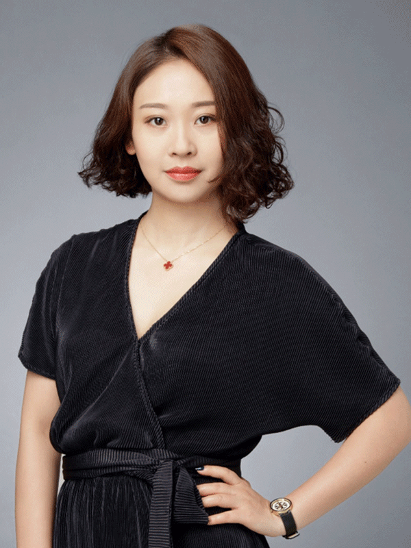 51岁“日本女神”神仙脸刷屏：美得持久的女人，都懂这个保养秘诀