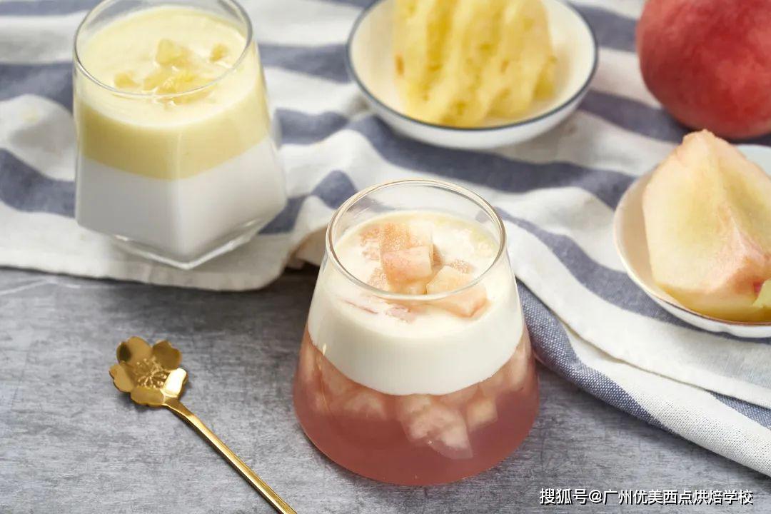 优美西点の水蜜桃牛奶布丁蜜桃女孩挚爱的夏日甜点