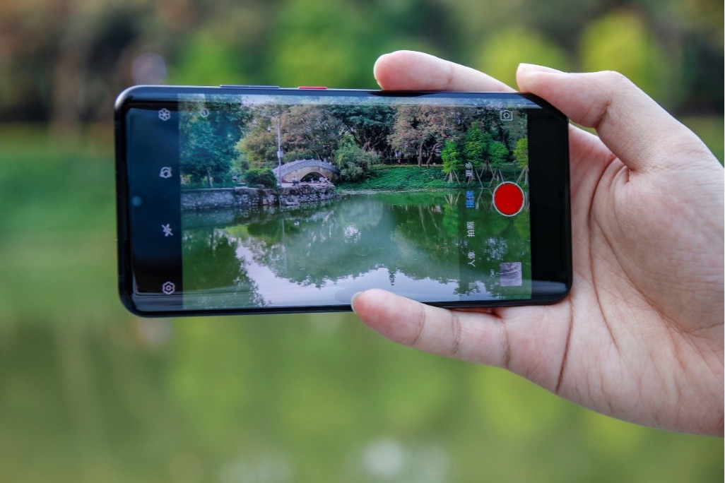 如何用手机拍好风景视频 3f72442a609d4eba865a329d74b3c21d.jpeg