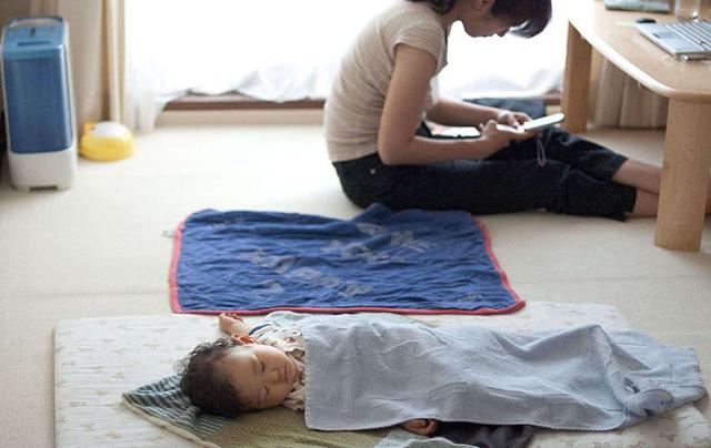 「睡眠」宝宝入睡快爸妈也更轻松宝宝睡觉习惯“抱奶摇”？学会这些技巧