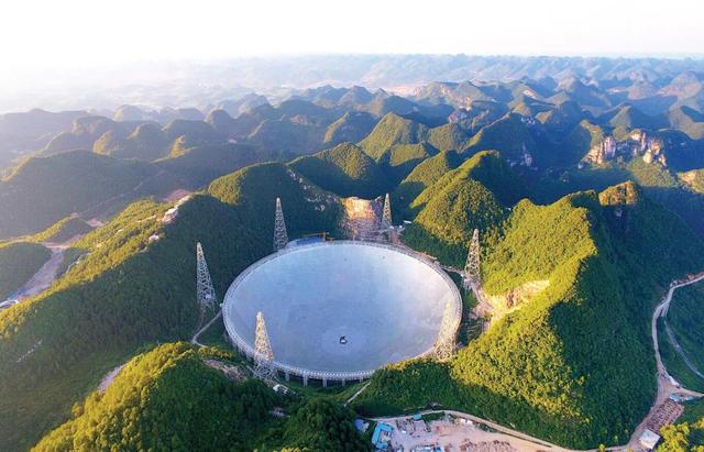 原创约85亿光年外!中国天眼发现