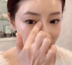 51岁“日本女神”神仙脸刷屏：美得持久的女人，都懂这个保养秘诀