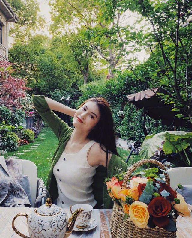为什么称女人为石榴裙 74034da69f2b45bf852cc80fb898ed52.jpeg