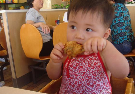 「孩子」宝妈牢记这6点6个月是宝宝免疫力的分水岭！想要宝宝少生病