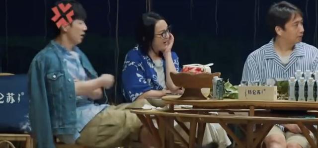周迅放下身段捧侄女出道，对方却被讽是最丑小