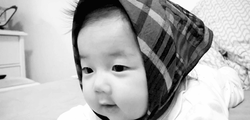 「心机」可爱的婴儿都是“心机婊”事实证明