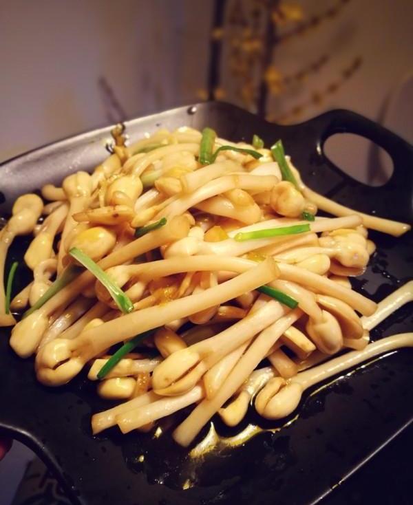 美食推荐:蚝油炒花生芽,麻酱菠菜,翠竹报春的做法