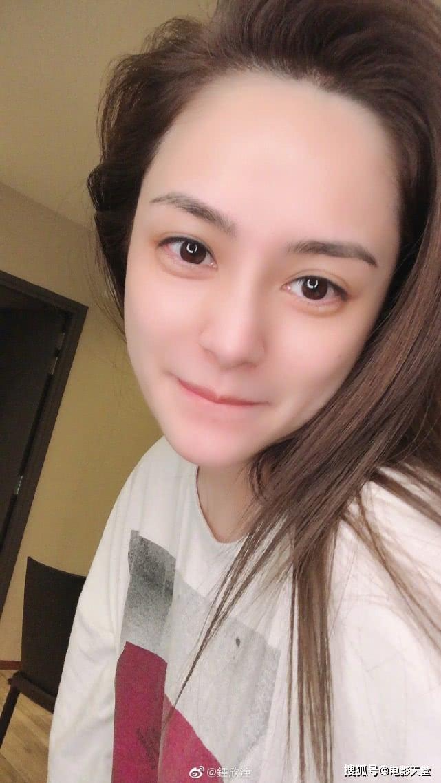 离婚是因为男方出轨？阿娇还没说话，赖弘国假